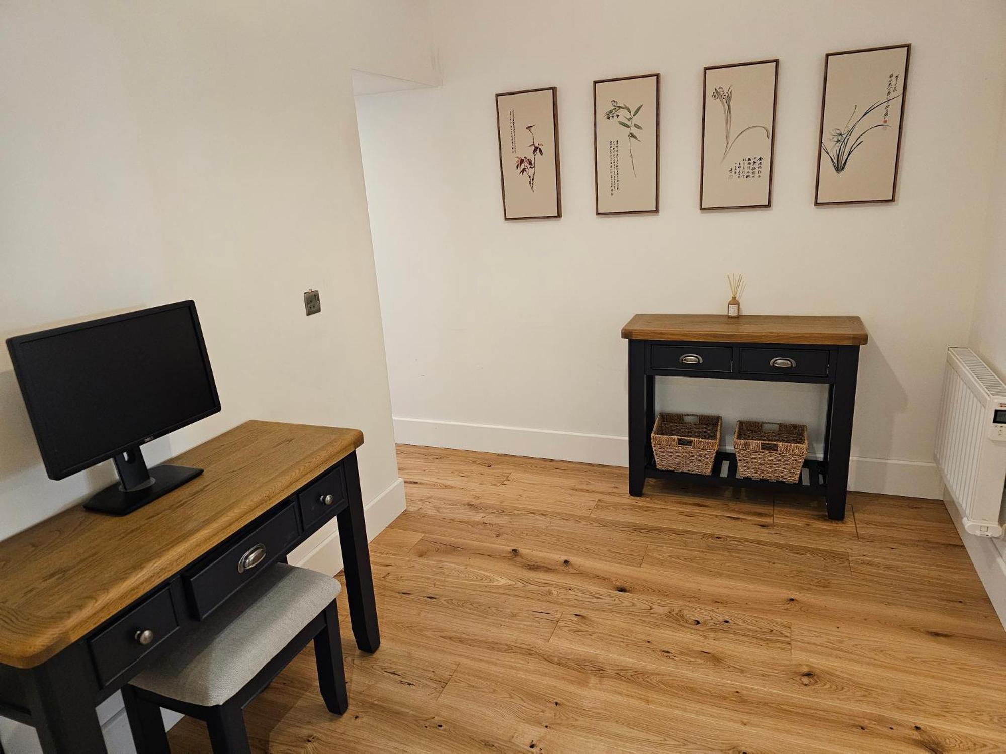 Spacious Modern 2-Bed Parking & Wi-Fi & 65"Oled Bristol Esterno foto